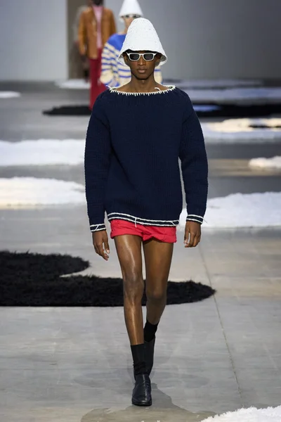 Look 23